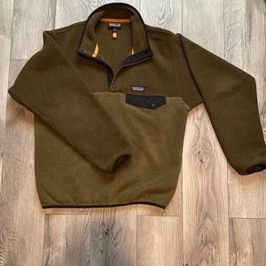 Patagonia synchilla size S pullover